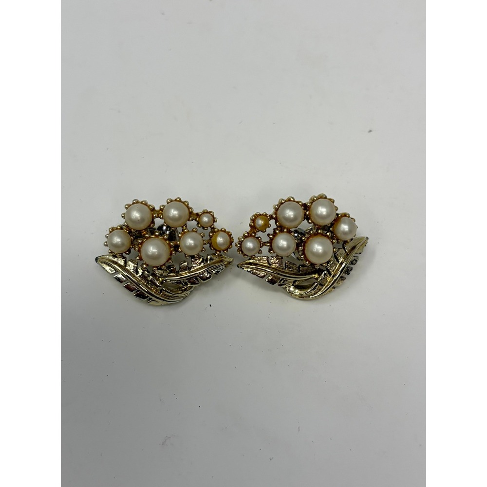 Vintage Coro Clip On Earrings Gold Tone Faux Pearl Floral Leaf Cluster Retro